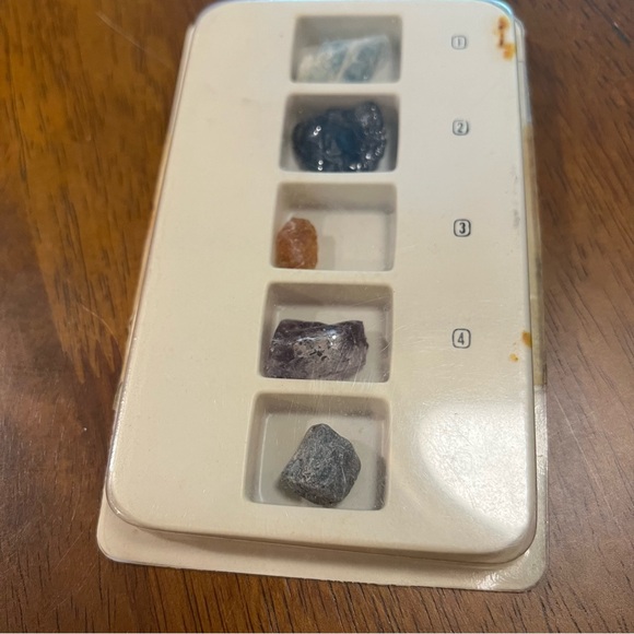 Vintage H. Stern Brazilian Uncut Precious Gemstones, Crystals Display Box - Picture 10 of 11